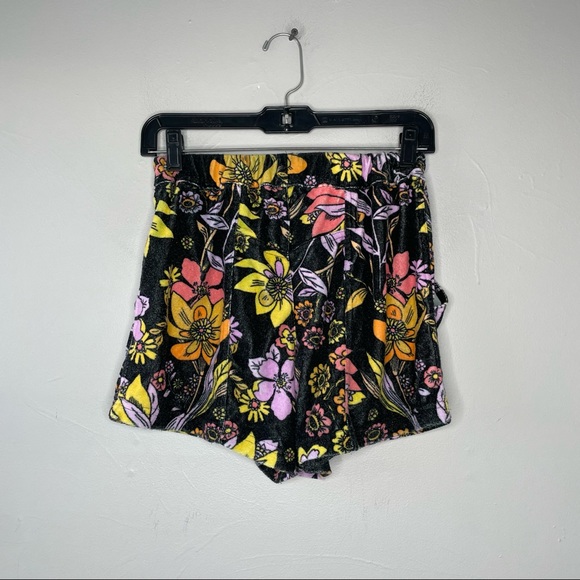FREE PEOPLE At First Sight Black Floral Terry Shorts - Picture 5 of 8